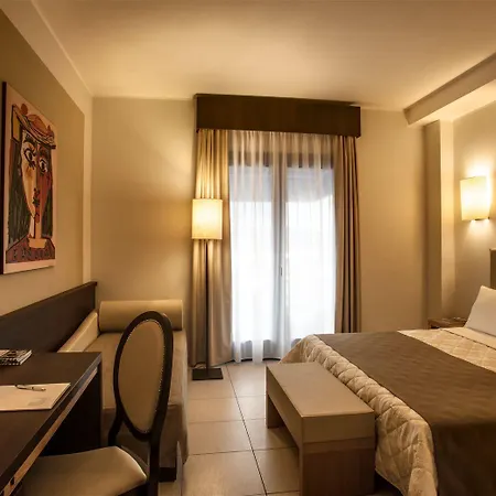 Lu' Отель 4*
