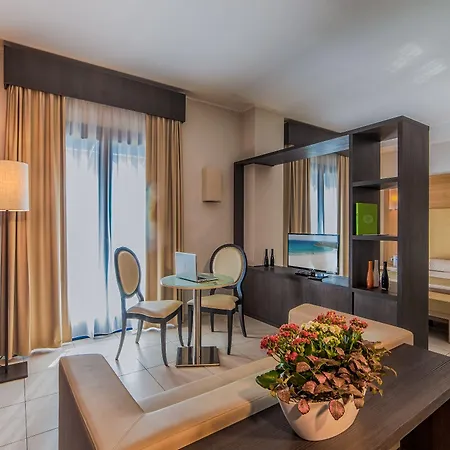 Lu' فندق كاربونيا