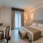 Lu' 4* Carbonia