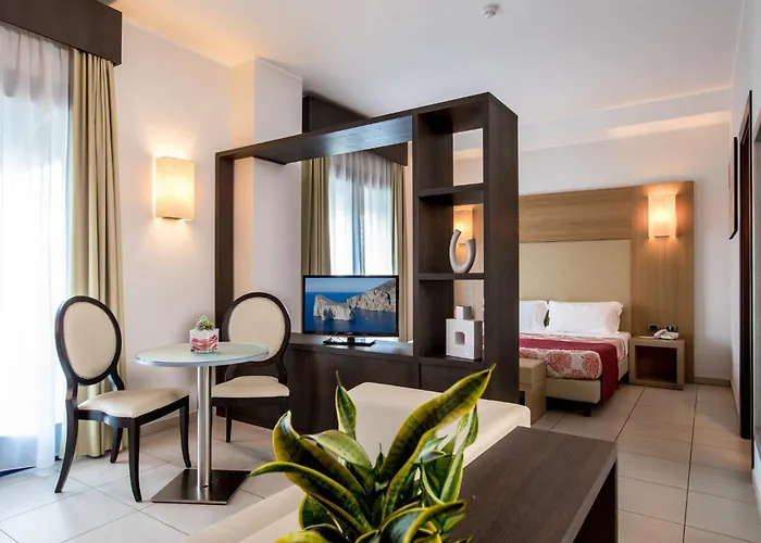 卡尔博尼亚卢酒店