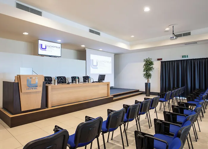 酒店 卡尔博尼亚卢酒店