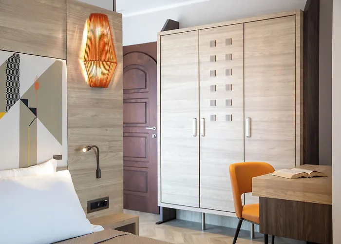 卡尔博尼亚卢酒店 酒店 4*